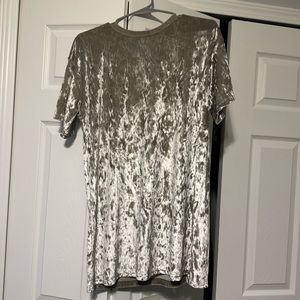 Midi dress never worn. Tags still on. From forever 21. Size small!